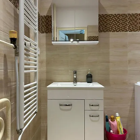 Your 24 With Parking Apartmán *